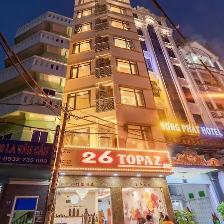 26 Topaz Hotel